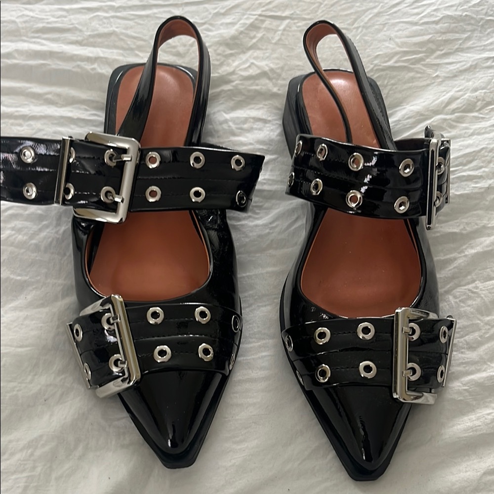 Stylish Black Slingback Women's Shoes